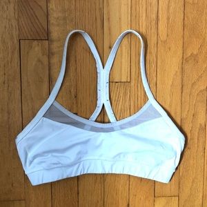 Lululemon white flow Y bra with lace!!!!